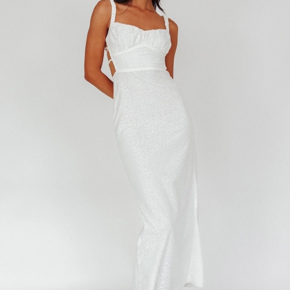 NWT, Selfie Leslie Dream Crush Lace-Up Back Mesh Overlay Midi Dress White - Picture 2 of 10